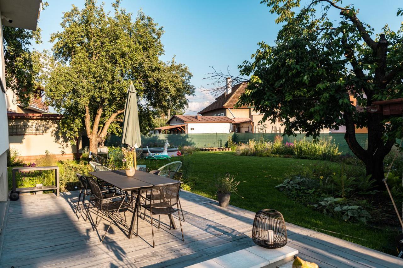 Готель K-House Ліптовський Мікулаш Екстер'єр фото