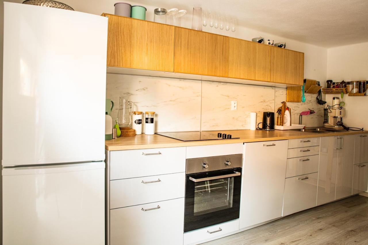Готель K-House Ліптовський Мікулаш Екстер'єр фото